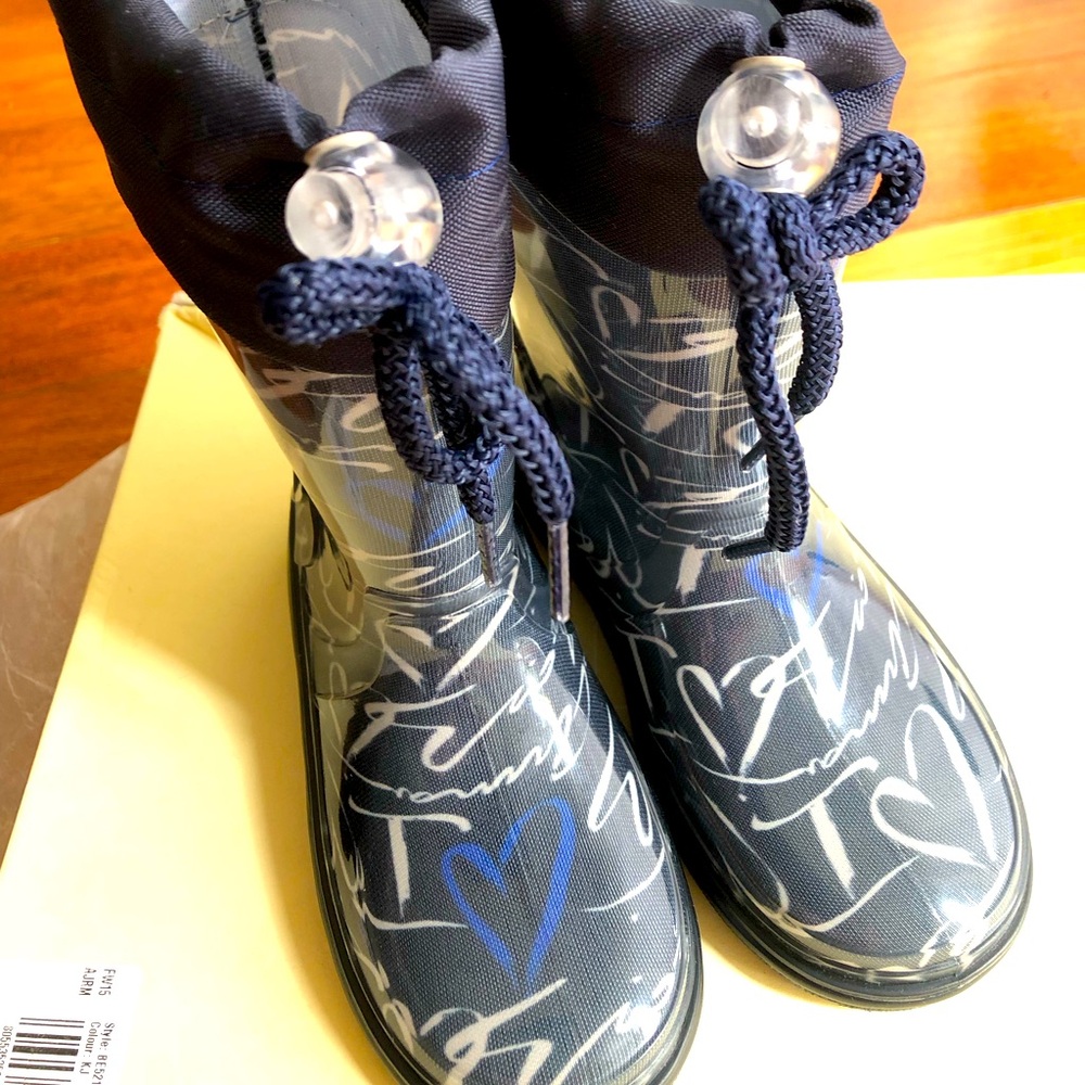 Armani Junior rain boots US9